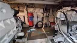 Ferretti 46 sala macchine