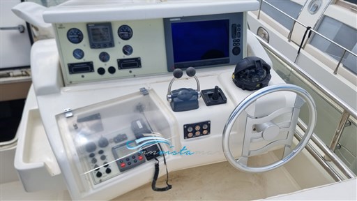 Ferretti 46 guida fly