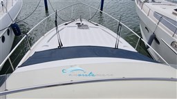 Ferretti 46 prua