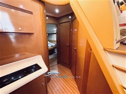 Prestige 42 corridoio