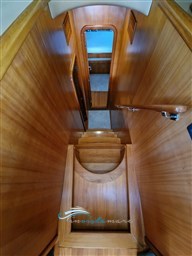 VZ 18  scala coperta