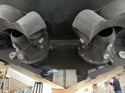 Novamarine 140 particolare