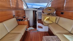 Intermare 37 dinette2