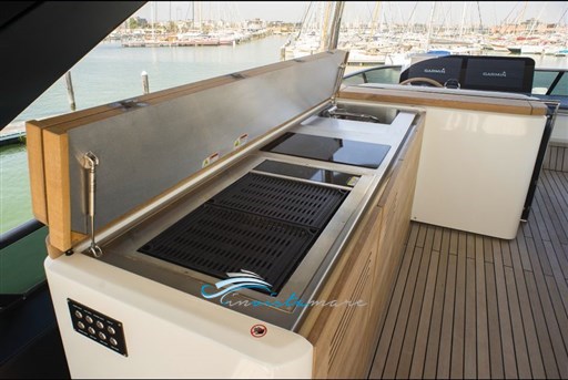 Cranchi 78 bbq
