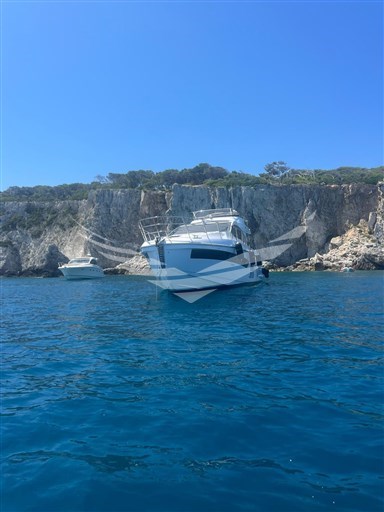 WhatsApp Image 2025-05-06 at 17.35.55 (6).jpeg