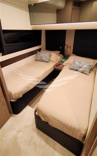 WhatsApp Image 2025-05-06 at 17.35.56 (5).jpeg