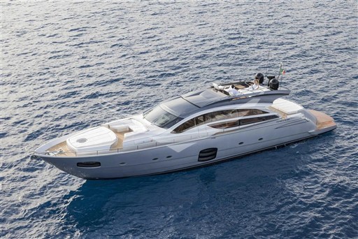 Pershing 82 Vhp