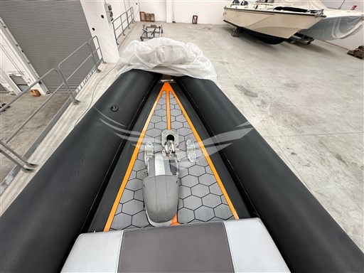 PHOTO-2025-08-28-15-05-22 3.jpg