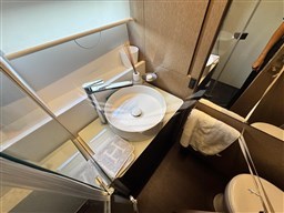 PHOTO-2025-10-09-12-16-34 10.jpg