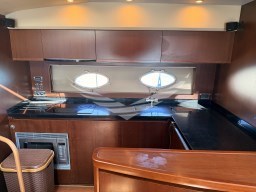 19 cucina con piastra e lavello