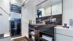 Riva 100 Corsaro 2017_10