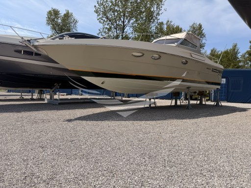 Riva Bravo 38