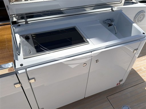 Riva_Rivale_56_bianco_09.jpeg