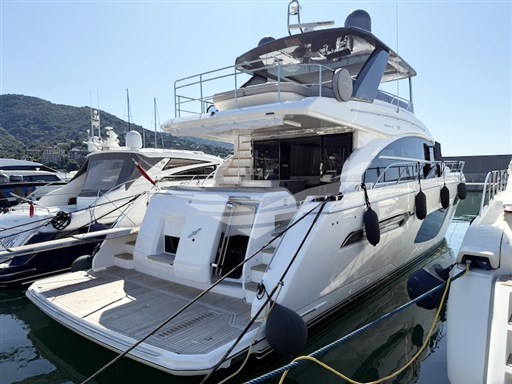 Princess Yachts F70