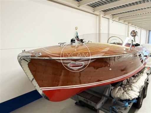 Riva Ariston Cadillac