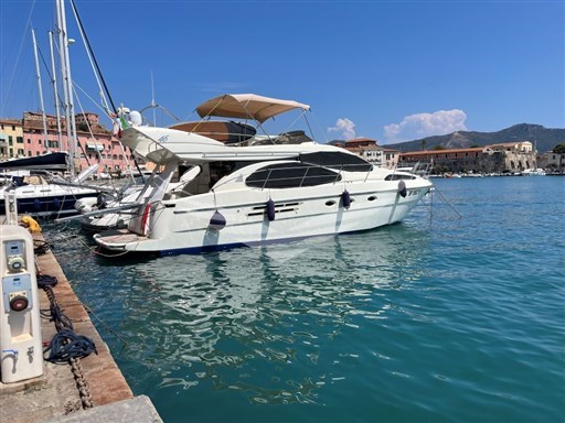 Azimut 46