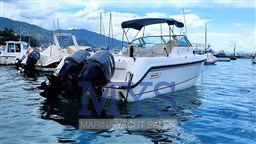 Boston Whaler 28 Conquest (21)