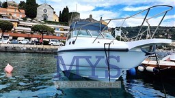 Boston Whaler 28 Conquest (24)