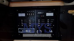 Boston Whaler 28 Conquest (13)