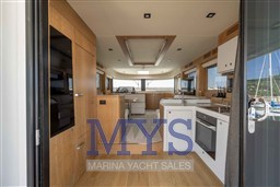 SIRENA YACHT 58' FLY HT (14)