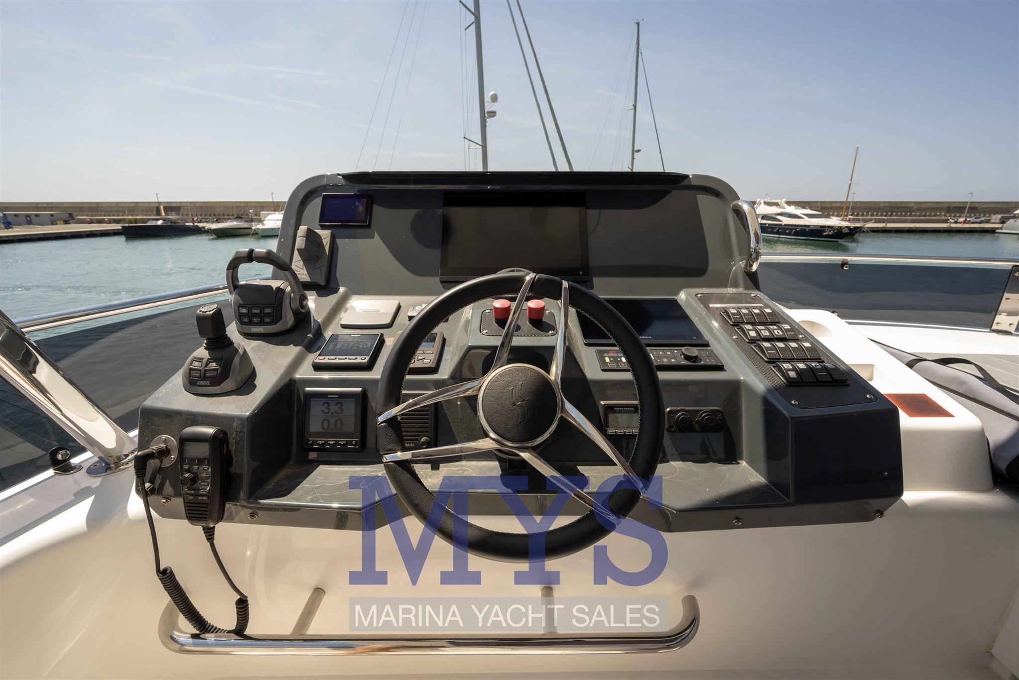 SIRENA YACHT 58' FLY HT (10)