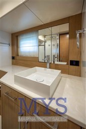 SIRENA YACHT 58' FLY HT (6)