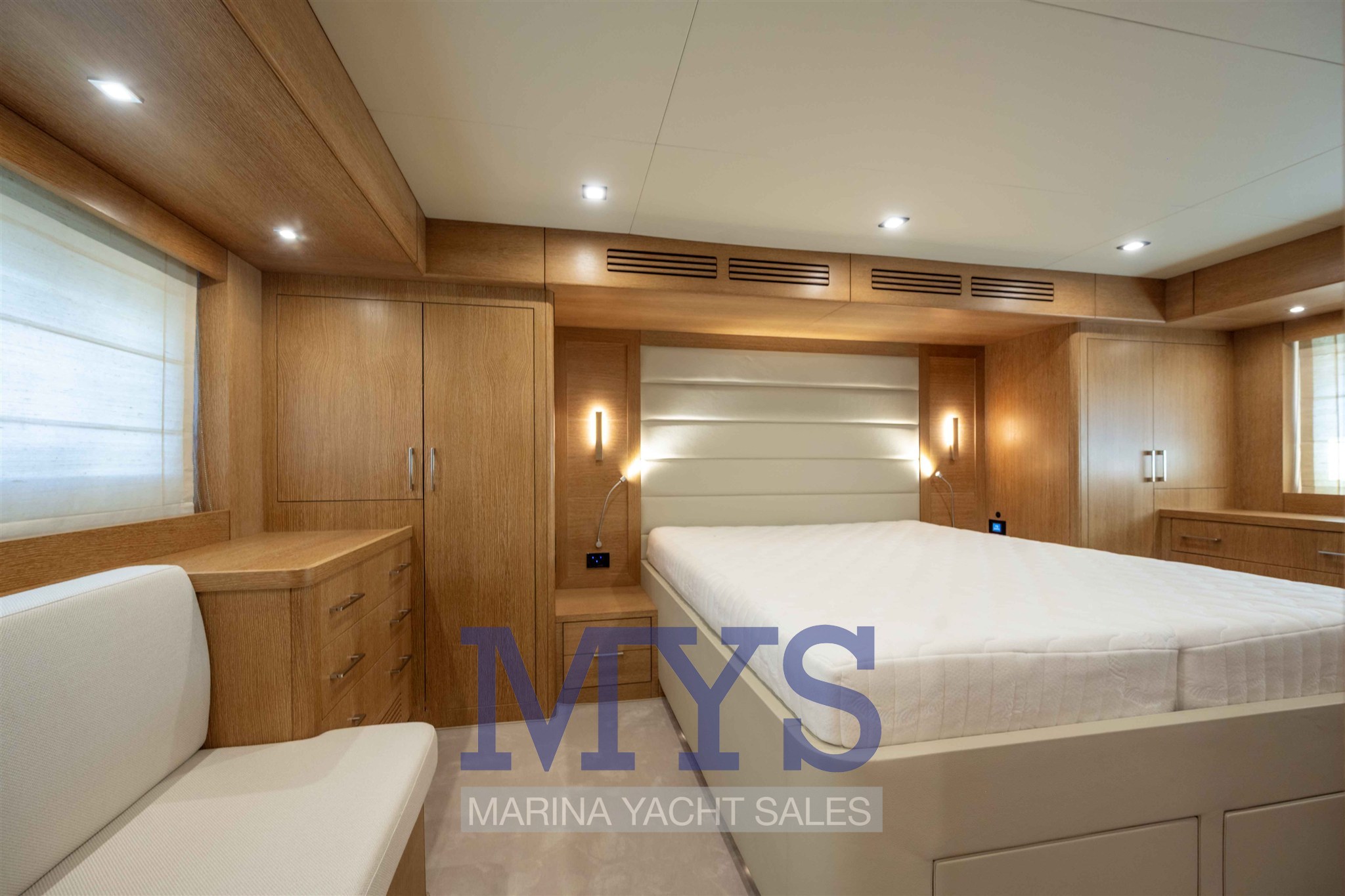 SIRENA YACHT 58' FLY HT (3)