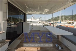 SIRENA YACHT 58' FLY HT (20)