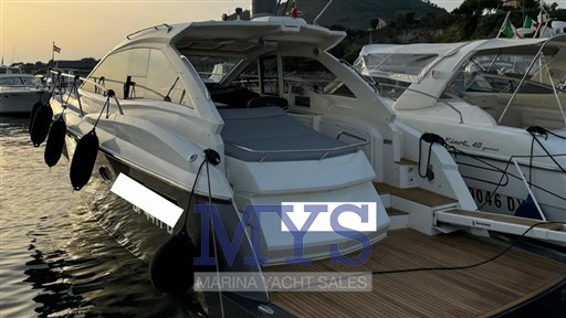 Absolute 40 Sport Yacht