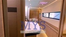 FOUNTAINE PAJOT 67 POWER (1)