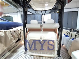 INVICTUS 280 GT (18)