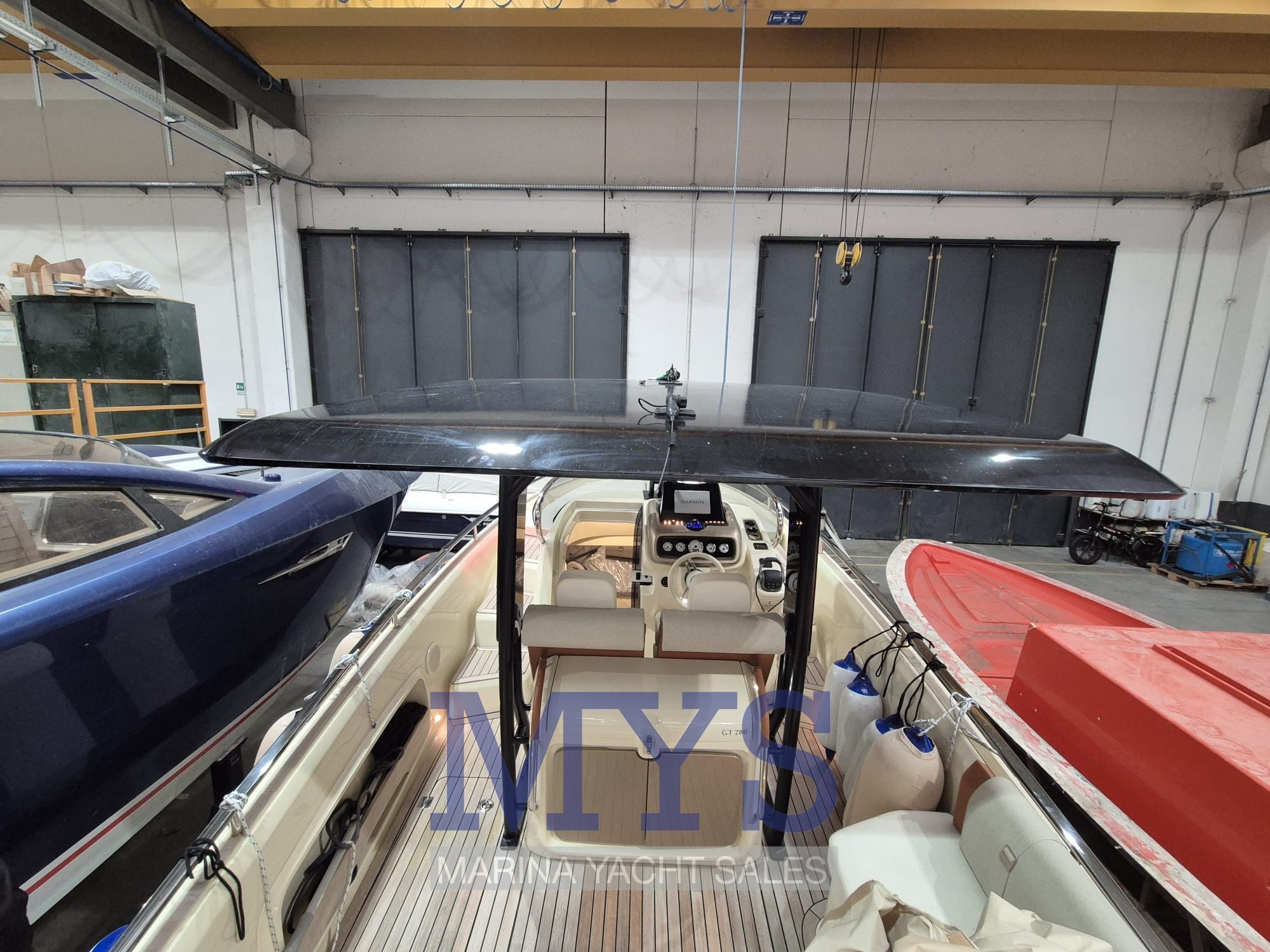 INVICTUS 280 GT (44)