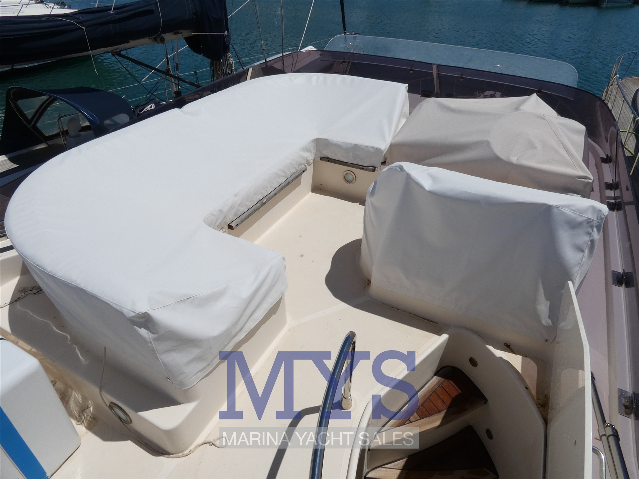 CAYMAN 42 FLY (23)