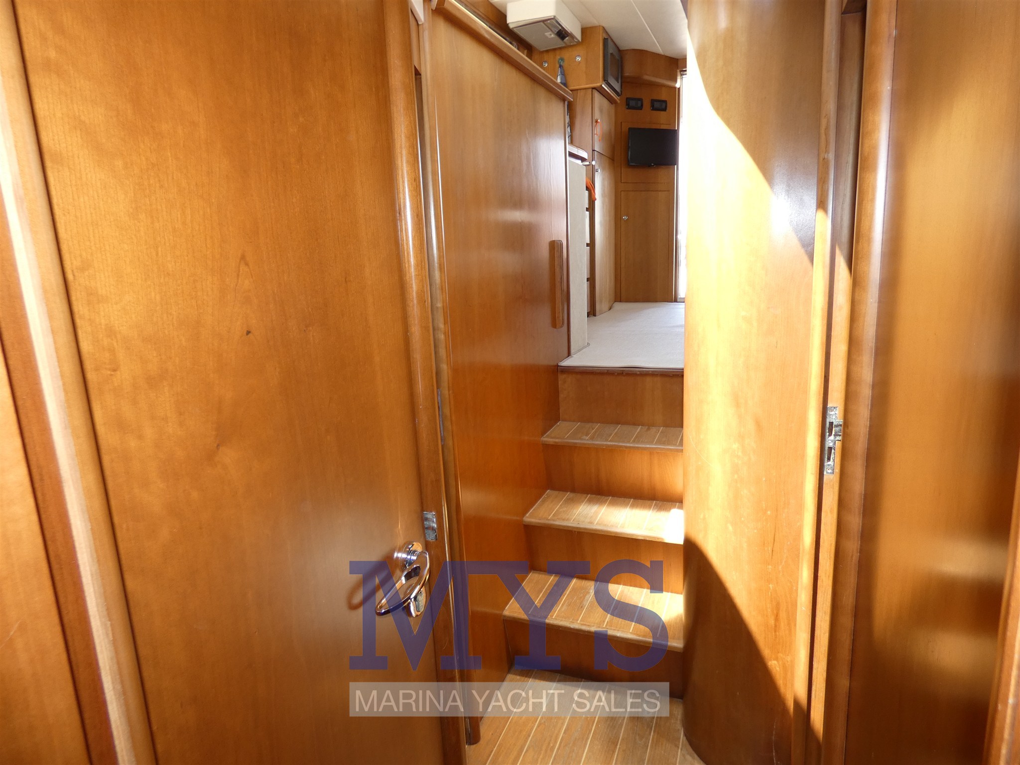 CAYMAN 42 FLY (16)