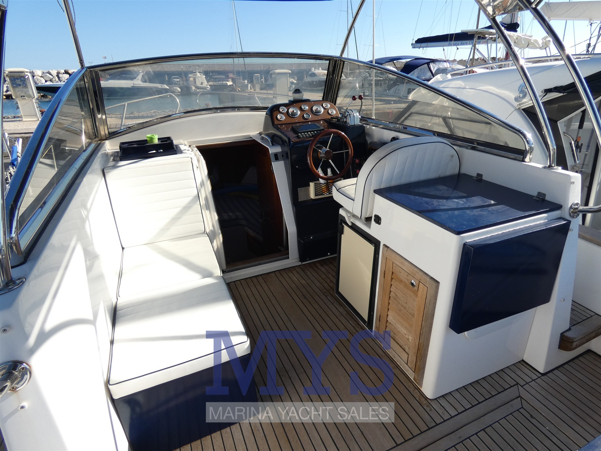 MIMI' 780 CABIN (16)