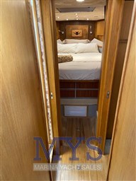 BERTRAM 37 CONVERTIBLE (126)