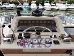 BERTRAM 37 CONVERTIBLE (77)