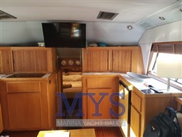 BERTRAM 37 CONVERTIBLE (106)