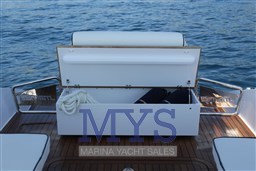 MA.MI 28' T Top (16)