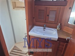 HALLBERG RASSY 49 KETCH (28)