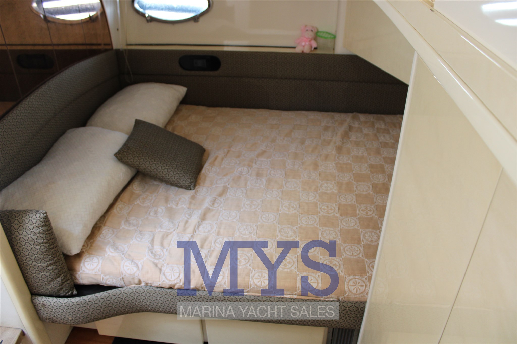 PERSHING 54 (23)