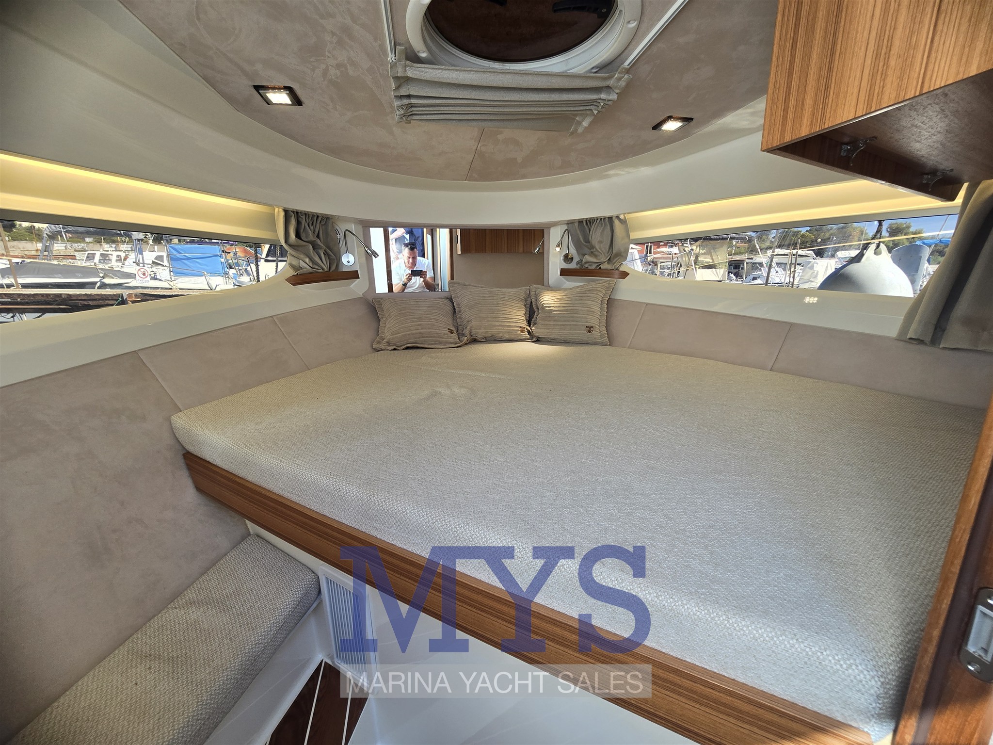 MAREX 310 SUN CRUISER (2)