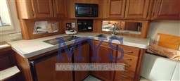 Luhrs 40 open