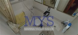 Luhrs 40 open