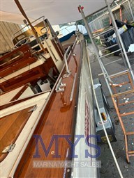 BOSTON WHALER 22' OUTRAGE (1)