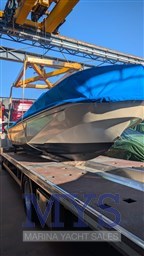 BOSTON WHALER 22' OUTRAGE (21)