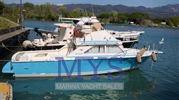 Bertram 28 Fly 19.jpg