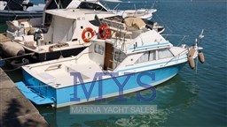 Bertram 28 Fly 15.jpg