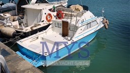 Bertram 28 Fly 16.jpg