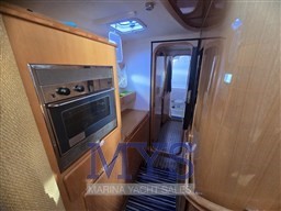 ALLIURA MARINE PRIVILEGE 465 (24)